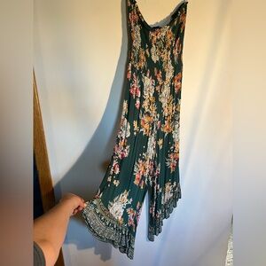 🌺 Strapless Romper Floral and Ruffles